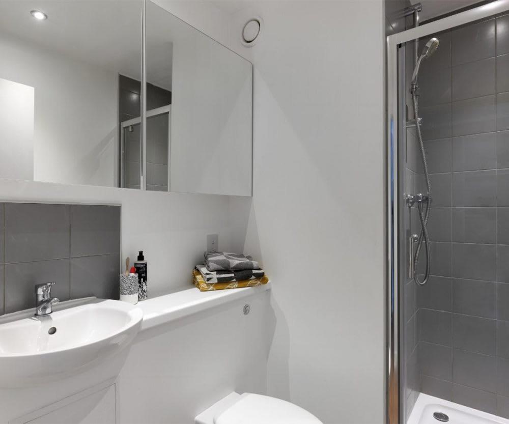 Zeni Ensuite, In Liverpool Bagian luar foto